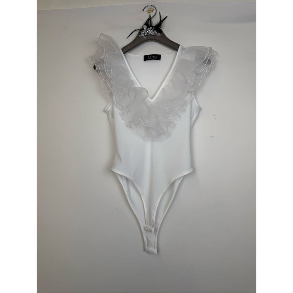 Akira ruffle bodysuit 🗃️